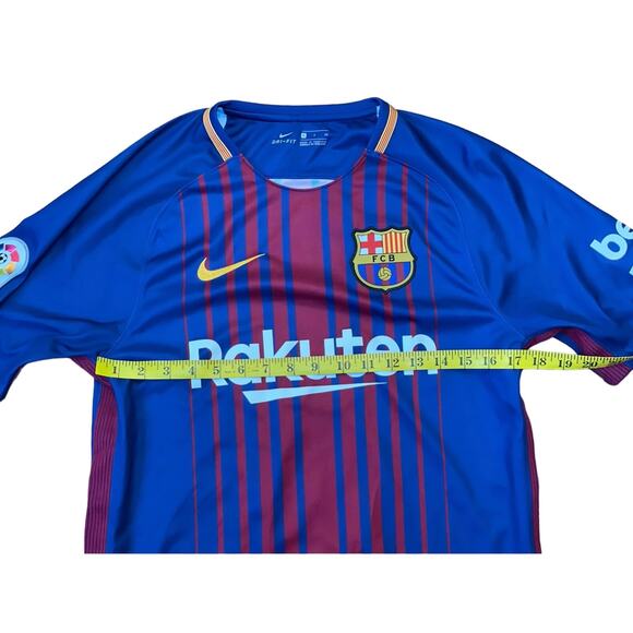 Nike FC Barcelona Men’s Small Soccer Jersey 2017/18 #8 - Picture 4 of 6